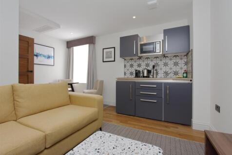 white hart arundels ph5.JPG