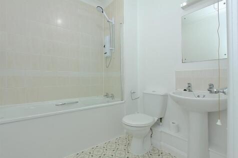 8 kingsway house PH13.JPG