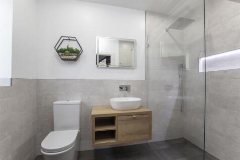 4 Walnut Close-27.jpg