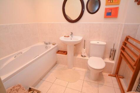 Bathroom.jpg