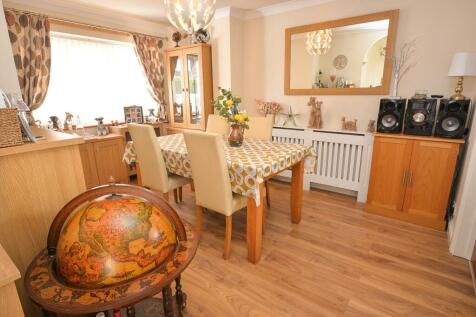 Dining room.jpg
