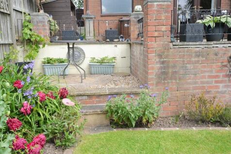 Patio 3.jpg
