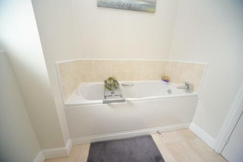 Bathroom.jpg