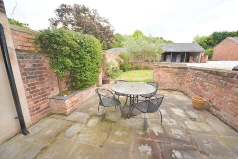 Patio and garden to front.jpg