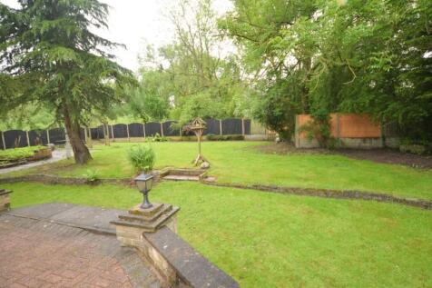 Rear Garden 2.jpg
