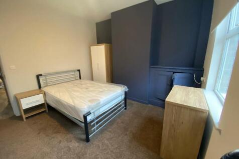 Blackpool Bedroom2.jpg