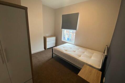 Blackpool Bedroom.jpg