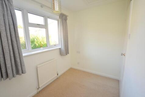 bedroom 4 1.jpg