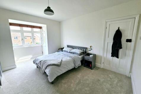 bedroom 2 2jpg