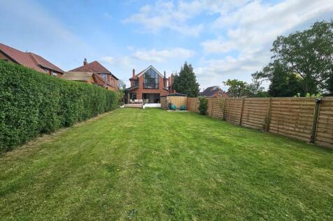 rear and garden 2.jpg