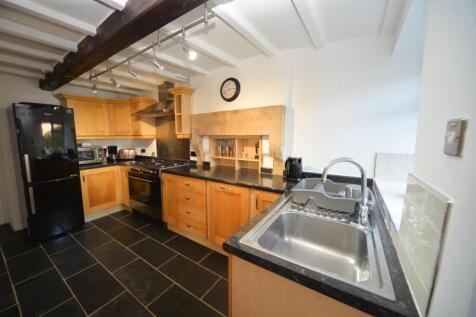Kitchen 1.jpg