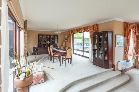 DINING AREA TERRACE