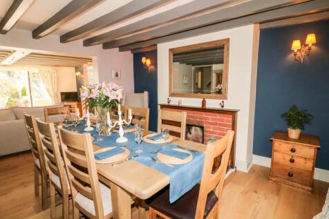 Dining room 1