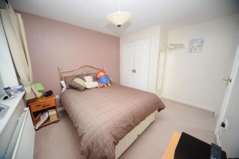 BEDROOM 2 2.jpg