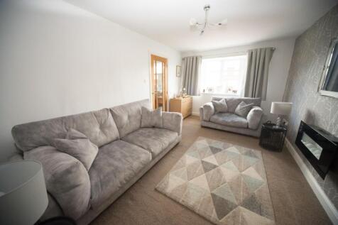 Lounge 1.jpg