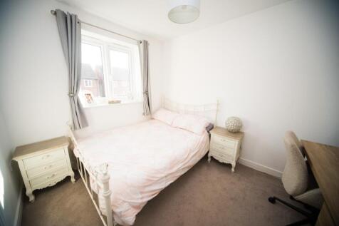 Bed 4.jpg