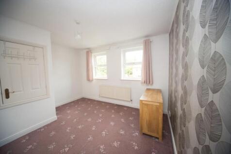 bedroom 2 2.jpg