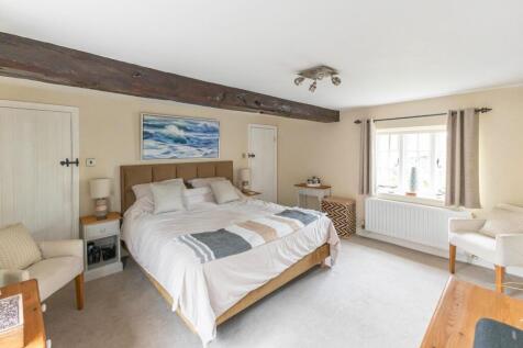 Principal bedroom 1.JPG