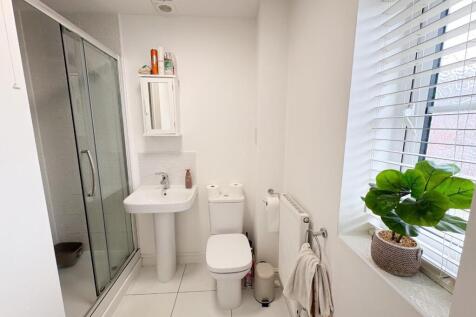 EN SUITE.jpg