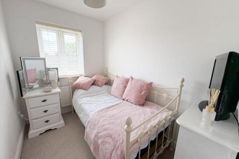 BED 3.jpg