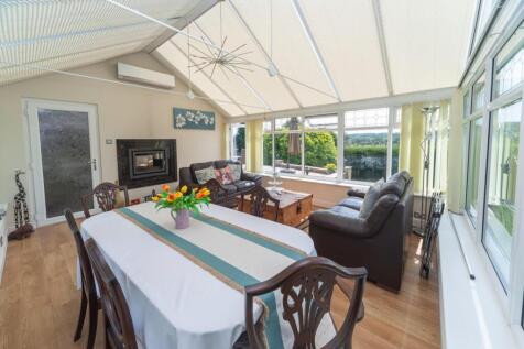 Conservatory 2.JPG