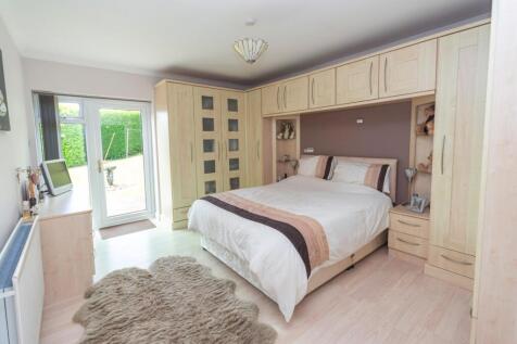 Primary bedroom.jpg