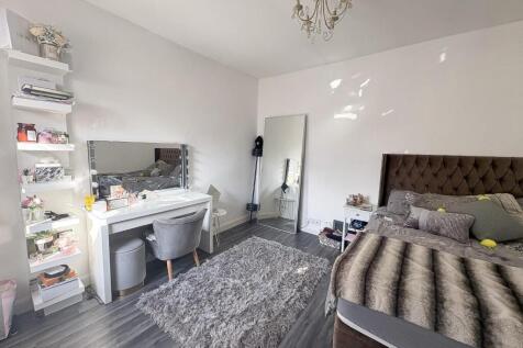 Bedroom 2.jpg