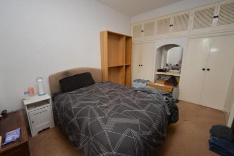 Bedroom One.jpg