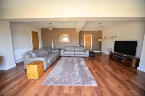 Lounge 2.jpg