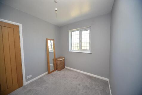 Bedroom 4.jpg