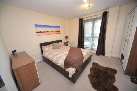 Bedroom 1.jpg