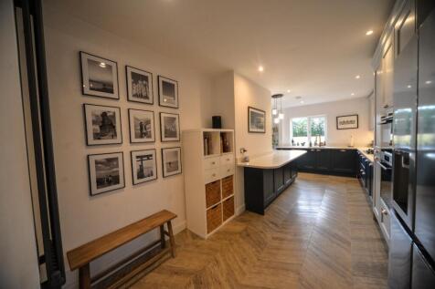 Entrance into Kitchen area.jpg