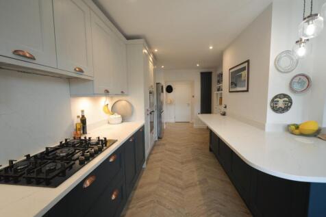 Kitchen 3.jpg