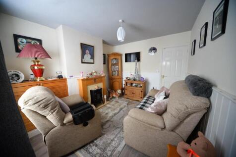 Living Room.jpg