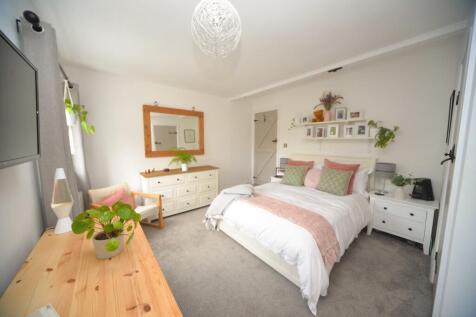 Bedroom One 2.jpg