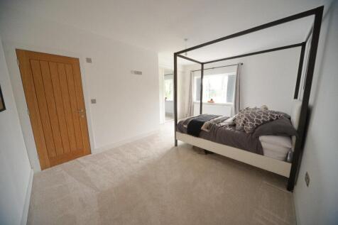 Guest Bedroom 2 .jpg