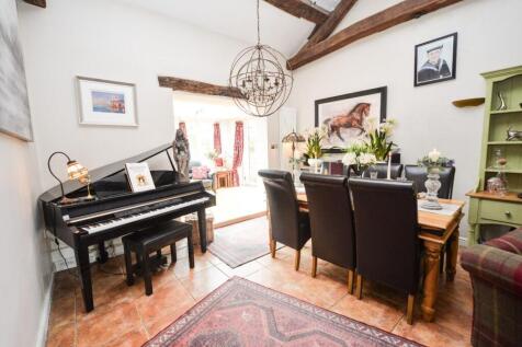 Dining to garden room.jpg