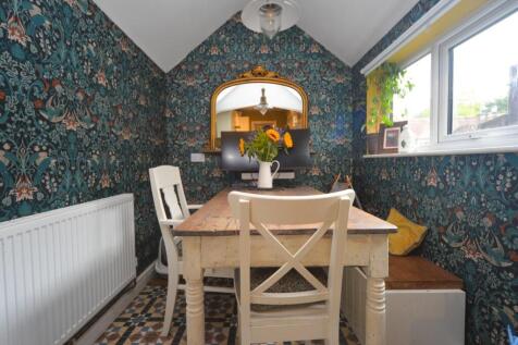 Dining area.jpg