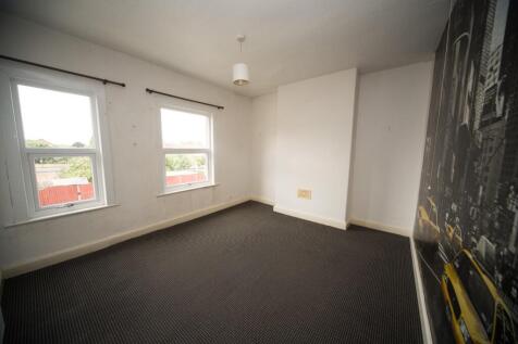 Bedroom 1.jpg