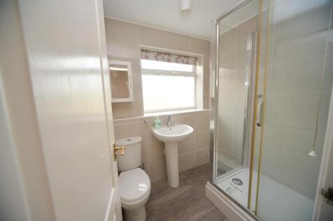 Shower Room.jpg