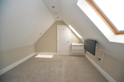 Bedroom 1.jpg