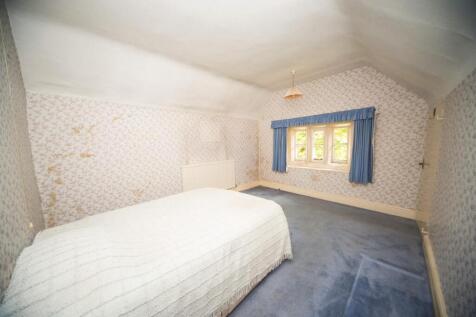 bedroom 3.jpg