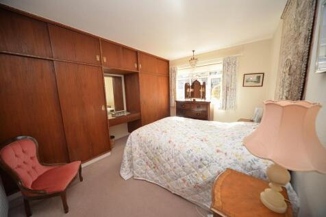 Ground Floor Bedroom.JPG