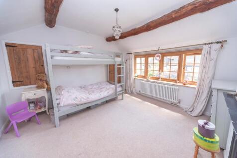 bedroom 2 no 2.JPG