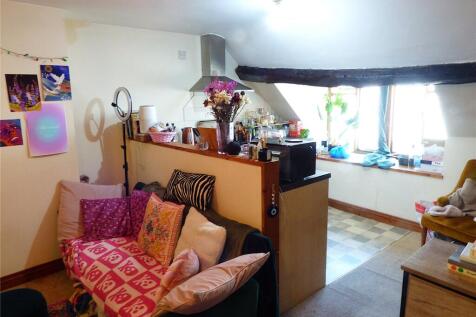 Top Floor Flat