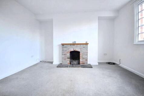 68 Main (16).jpeg