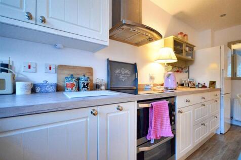 kitchen-dinning area (4).jpeg