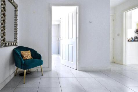 Entrance Hall (8).jpeg