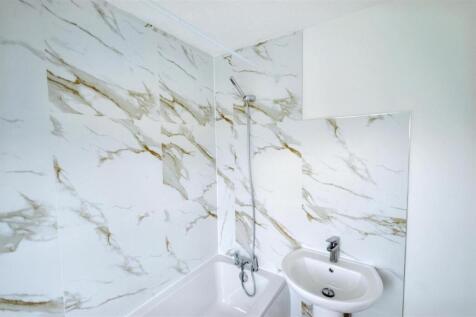 Bathroom.jpeg