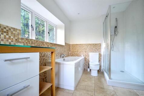 Bathroom (1).jpeg